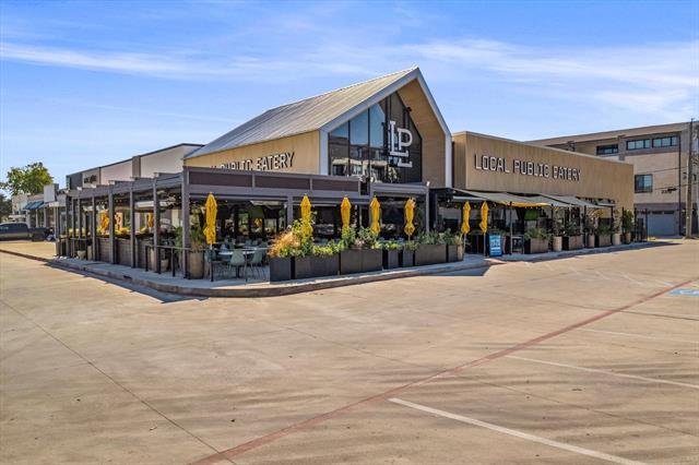 Building Photo - 2222 Moser Ave