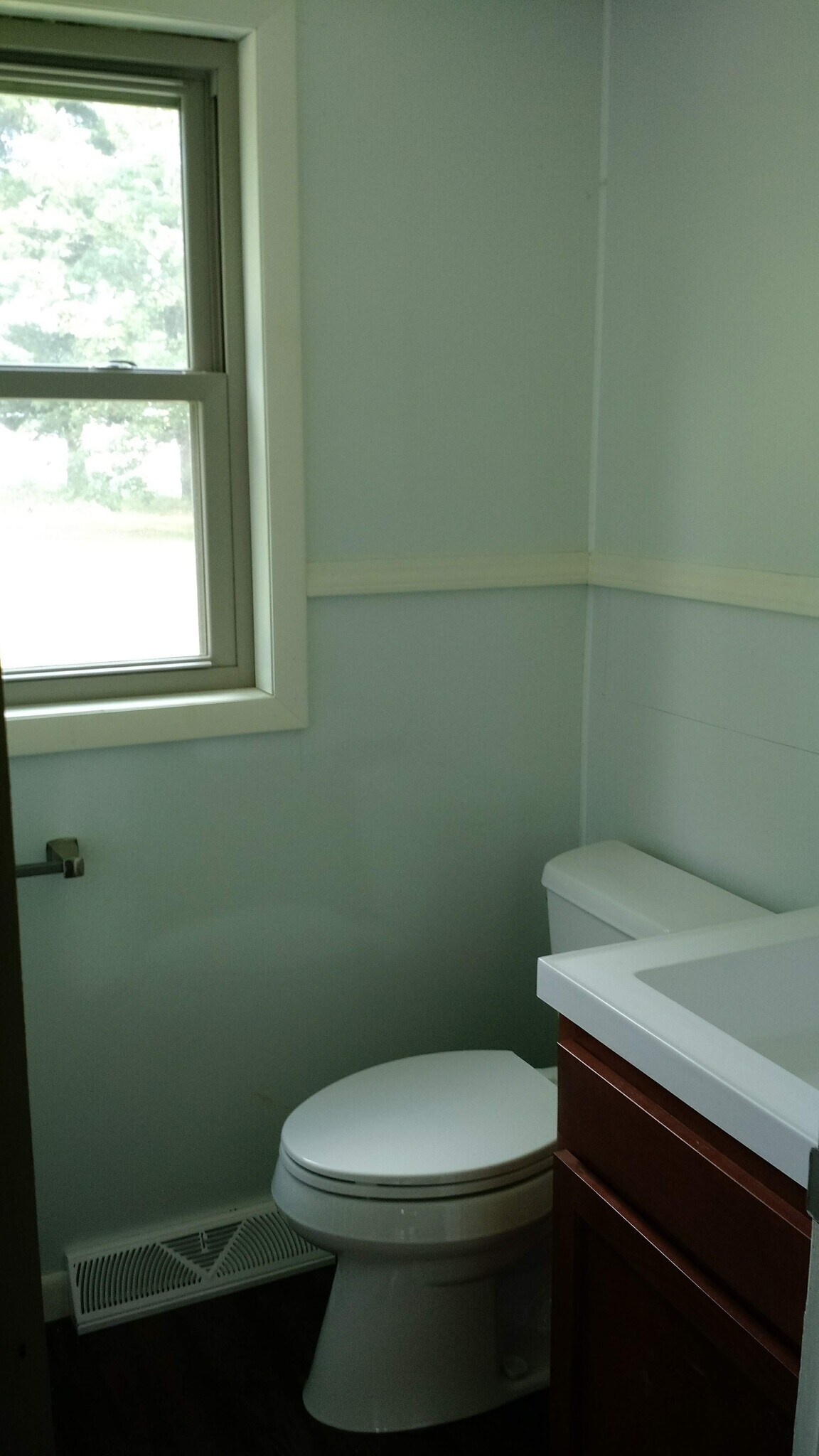 Building Photo - N2724 Duvenick Ln