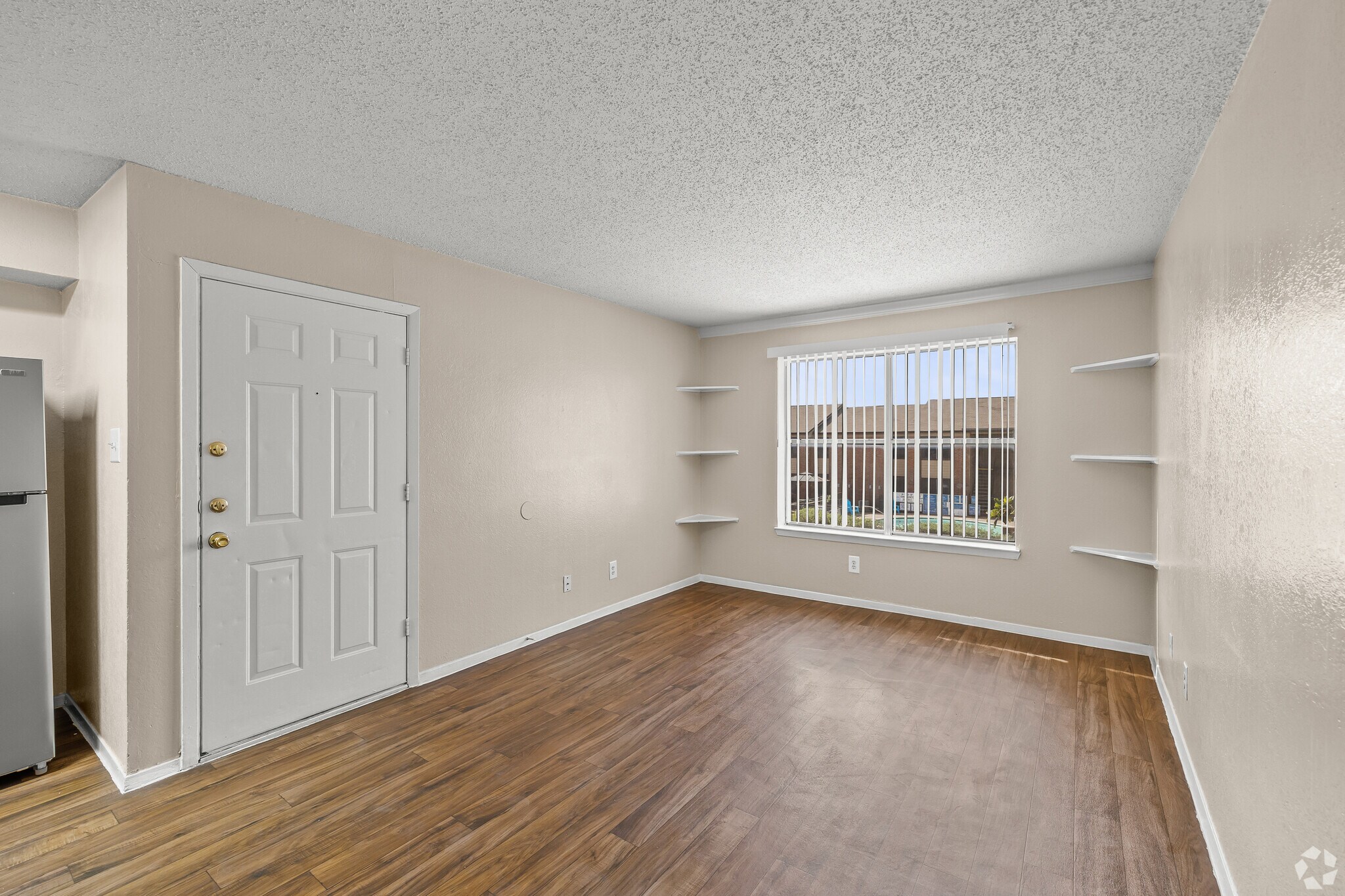 Building Photo - 3736 Bonnie Dr