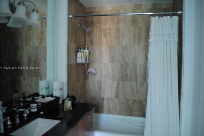 Building Photo - 300 S Biscayne Blvd
