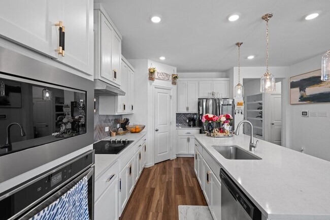 Building Photo - 13217 Ridings Dr