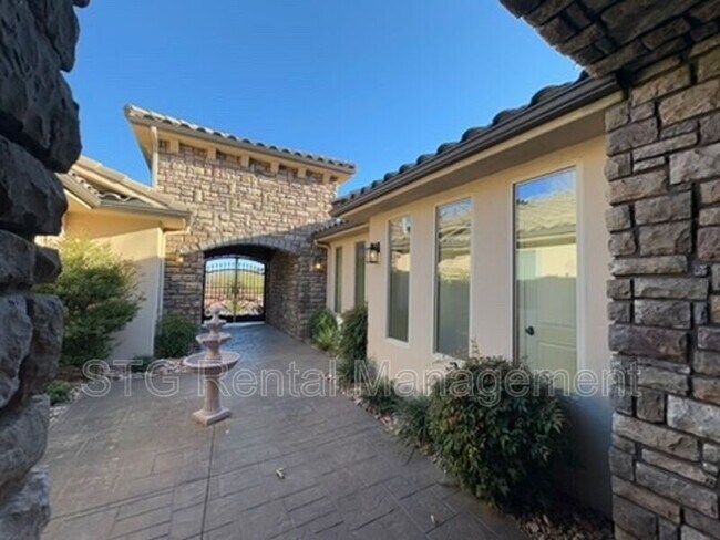 Building Photo - 668 Rio Virgin Dr