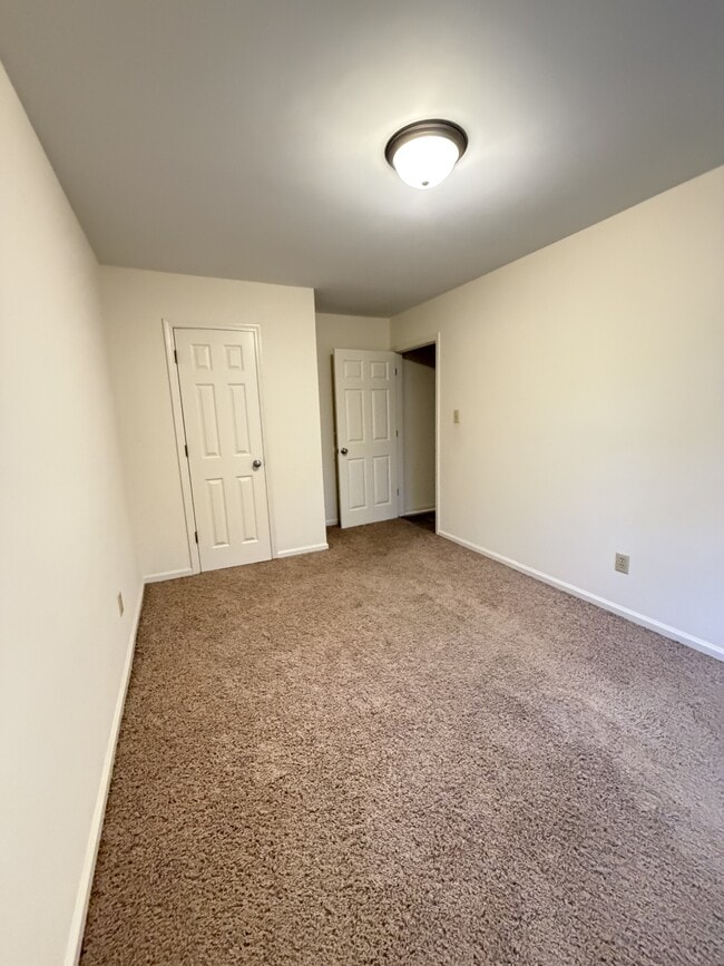 Building Photo - 3263 Carlyle Dr NW