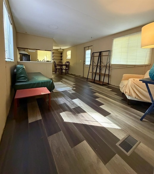 Building Photo - 1923 Sika Deer Dr