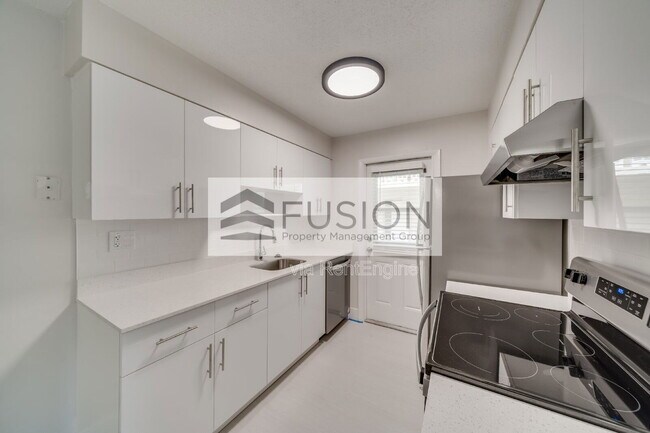 Building Photo - 921 SW 74th Terrace