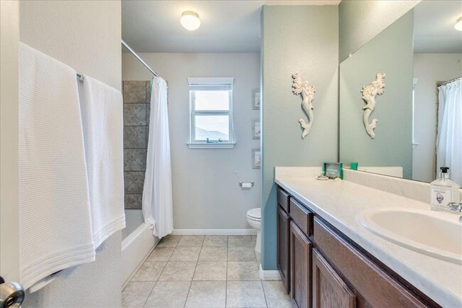 Building Photo - 190 Sandy Path