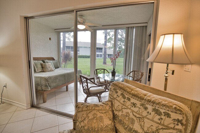 Building Photo - Seasonal Short-Term First Floor Condo in Pinebrook Lake Club Community with Community Pool!