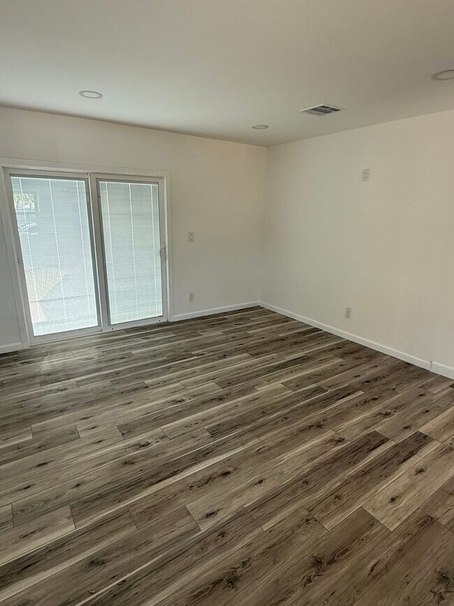 Building Photo - 10214 O'Melveny Ave