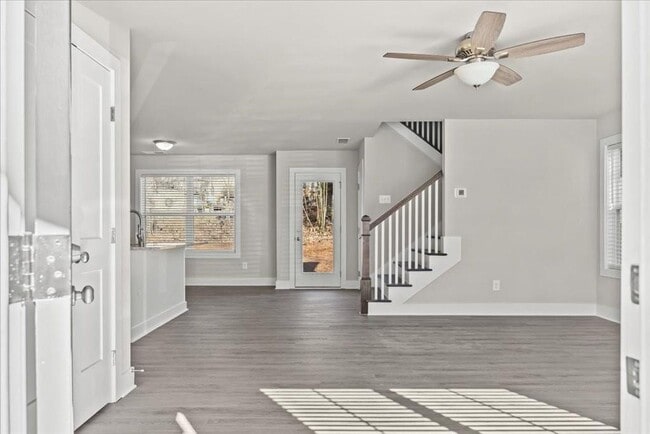 Building Photo - 3545 Catalina Dr