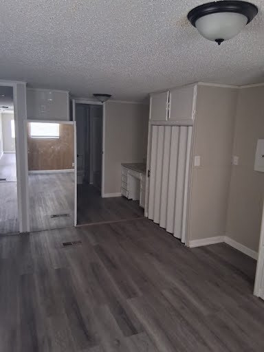 Building Photo - 1920 E 151st Ave