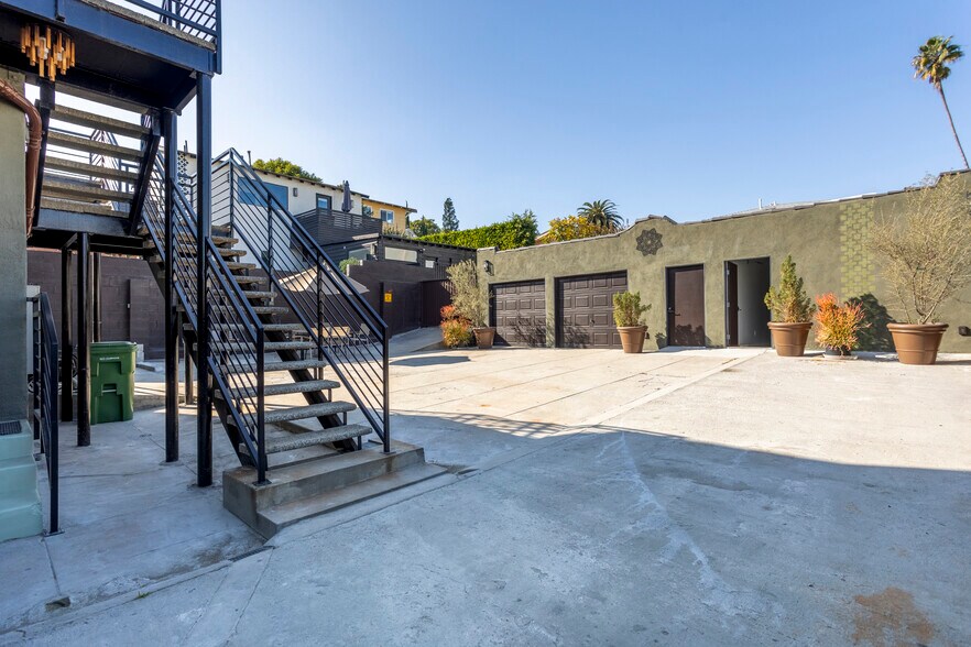 Building Photo - 1431 Maltman Ave