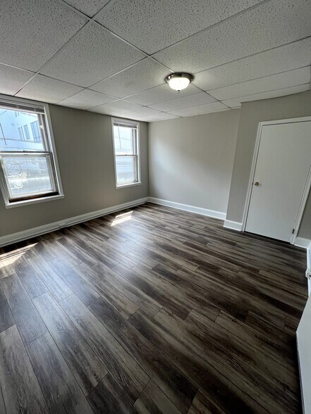 Building Photo - 4053 Sansom St
