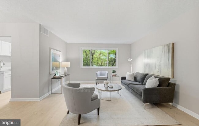 Building Photo - 3829 Hamilton St