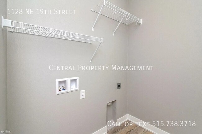 Building Photo - 1128 NE 19th St