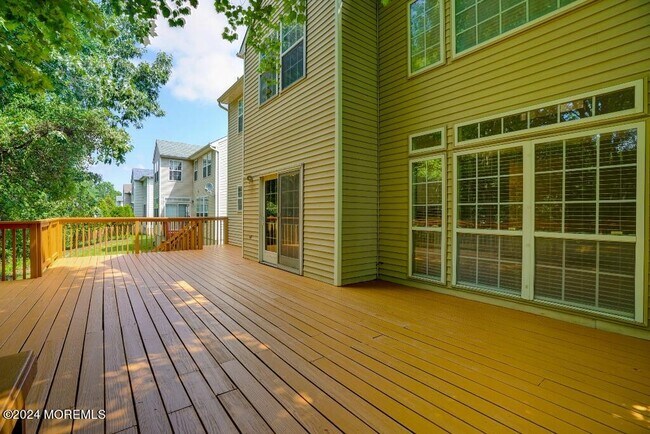 Building Photo - 6 Mulberry Ln