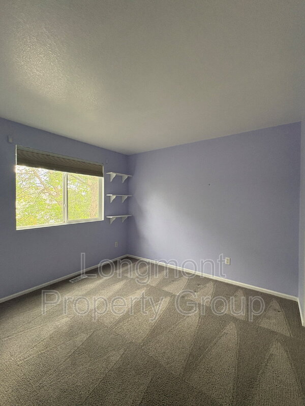 Building Photo - 1293 Red Mountain Dr