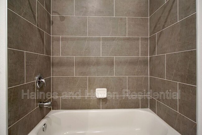 Building Photo - 4136 Lavender Ct