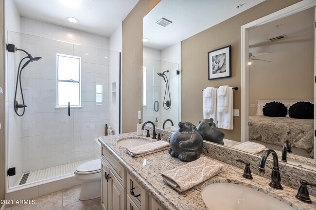 Building Photo - 20802 N Grayhawk Dr