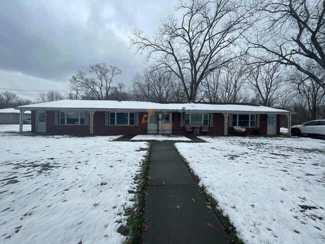 Building Photo - 5925 Jefferson St