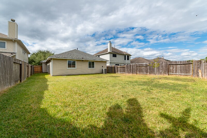 Building Photo - 16143 Bantam Ridge Ct