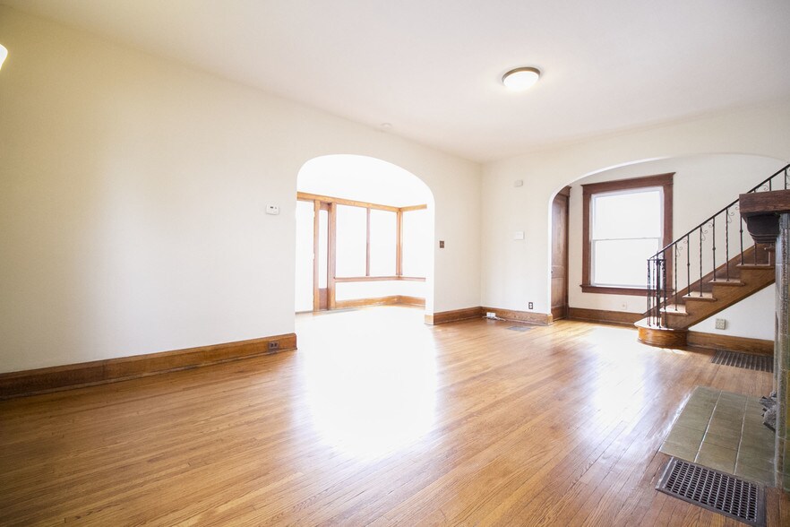 Building Photo - 2122 Airport Hwy