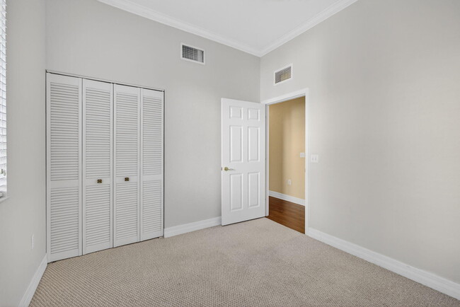 Building Photo - 59 SE Palermo