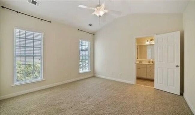 Building Photo - 663 Wyndham Way