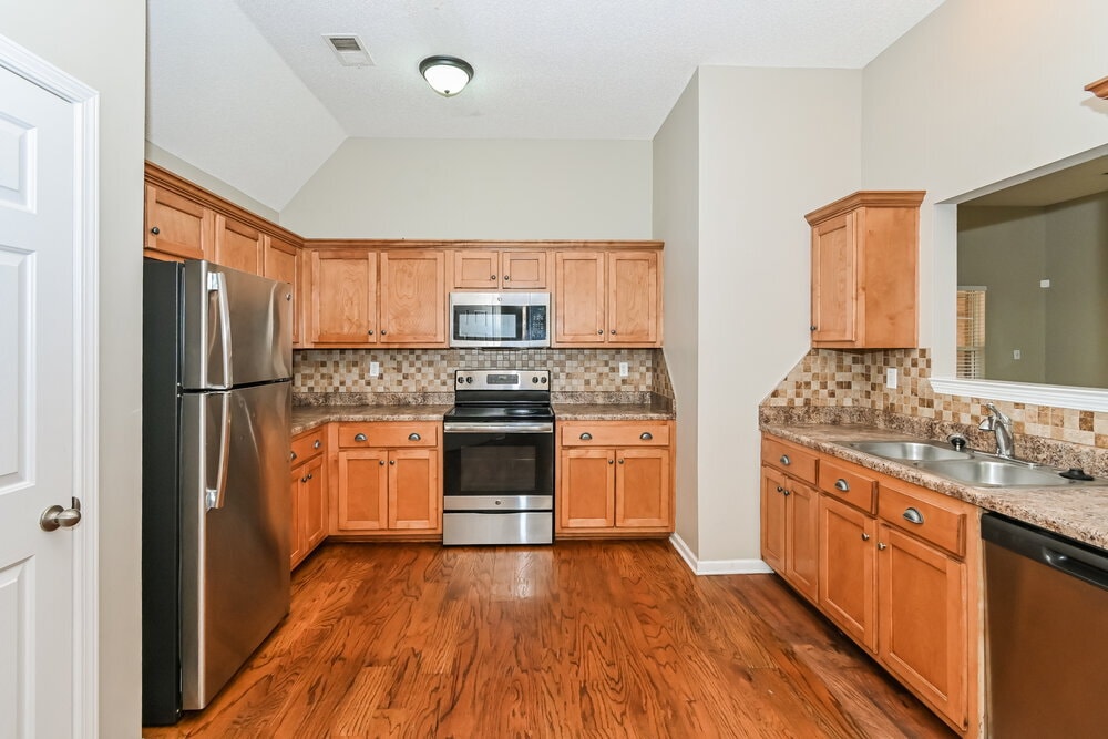 Building Photo - 916 Keebler Cove