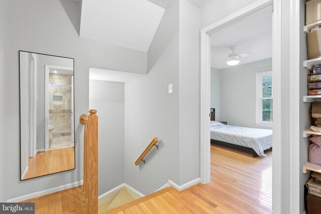 Building Photo - 3968 Clares Ct