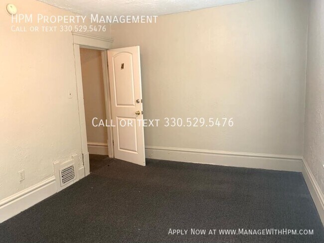 Building Photo - 515 Sumner St