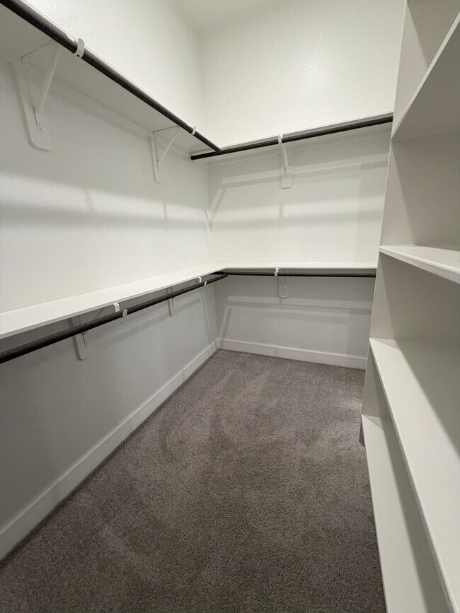 Building Photo - 107 Harlequin Duck Ct