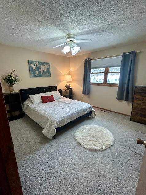 Building Photo - 2828 Saturn Ave