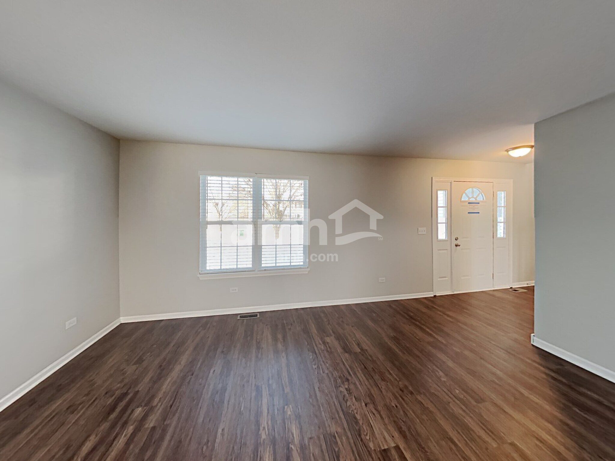 Building Photo - 1712 Tall Oaks Dr