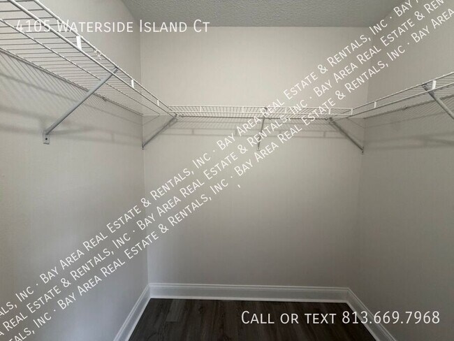 Building Photo - 4105 Waterside Island Ct
