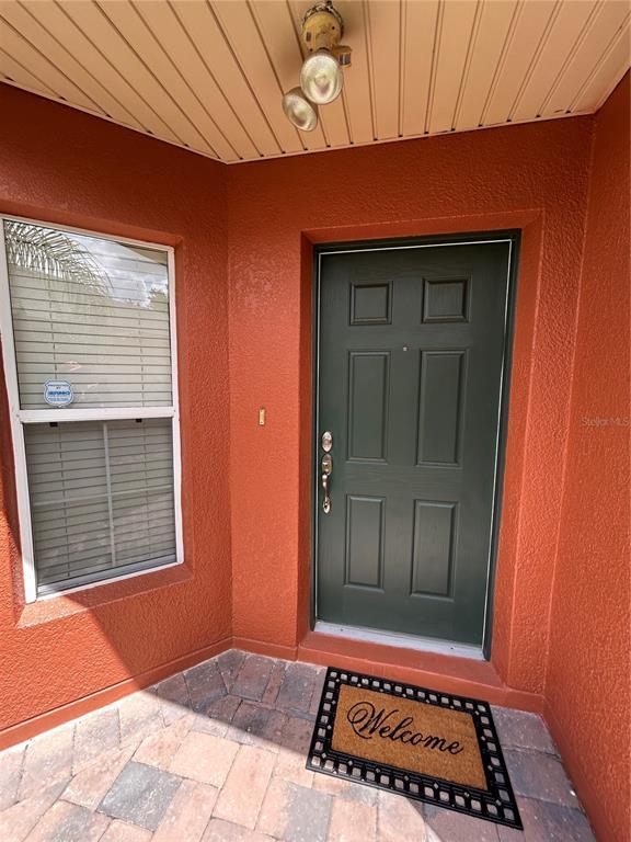 Building Photo - 585 Grand Canal Dr
