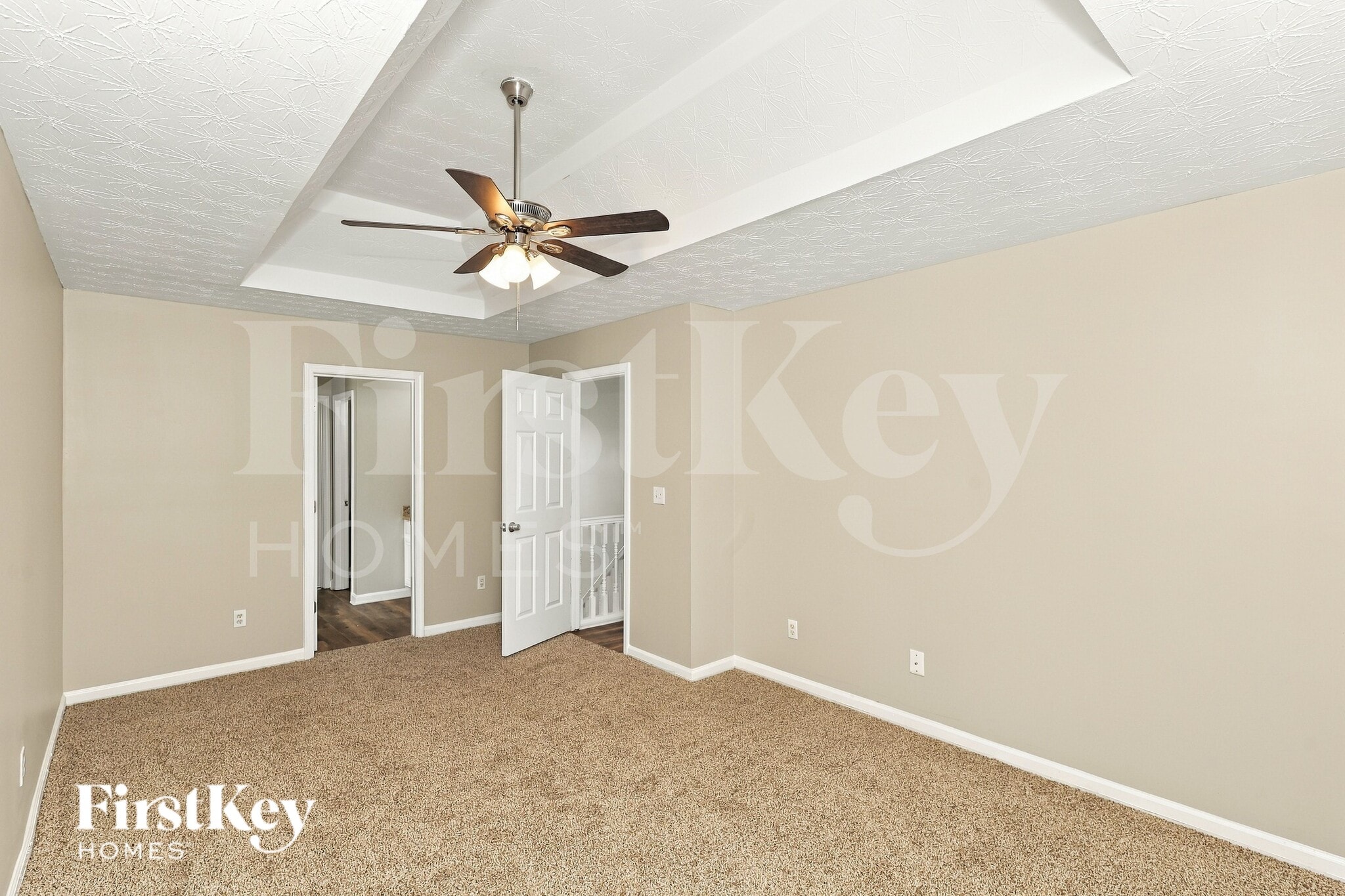 Building Photo - 2896 Two Lakes Cir
