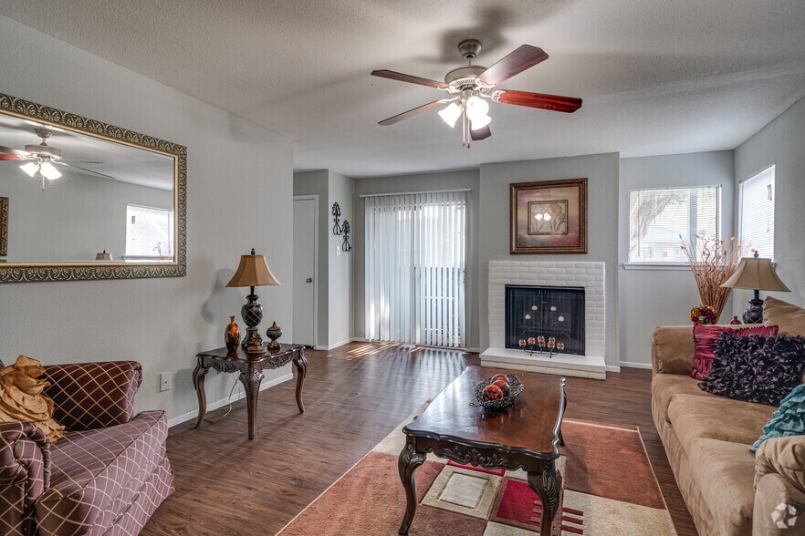 Woodchase Apartments 2900 S Gessner Rd Houston TX 77063 Apartment