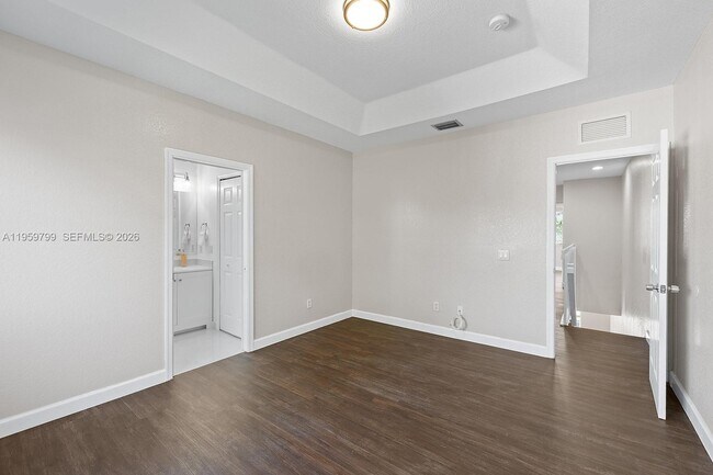 Building Photo - 3952 SW 157th Ave