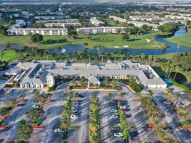 Building Photo - 3201 Portofino Point