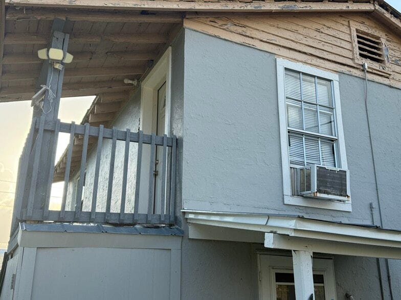 Unit 5 - 1131 5th St SW