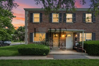Building Photo - 316 A S Chase