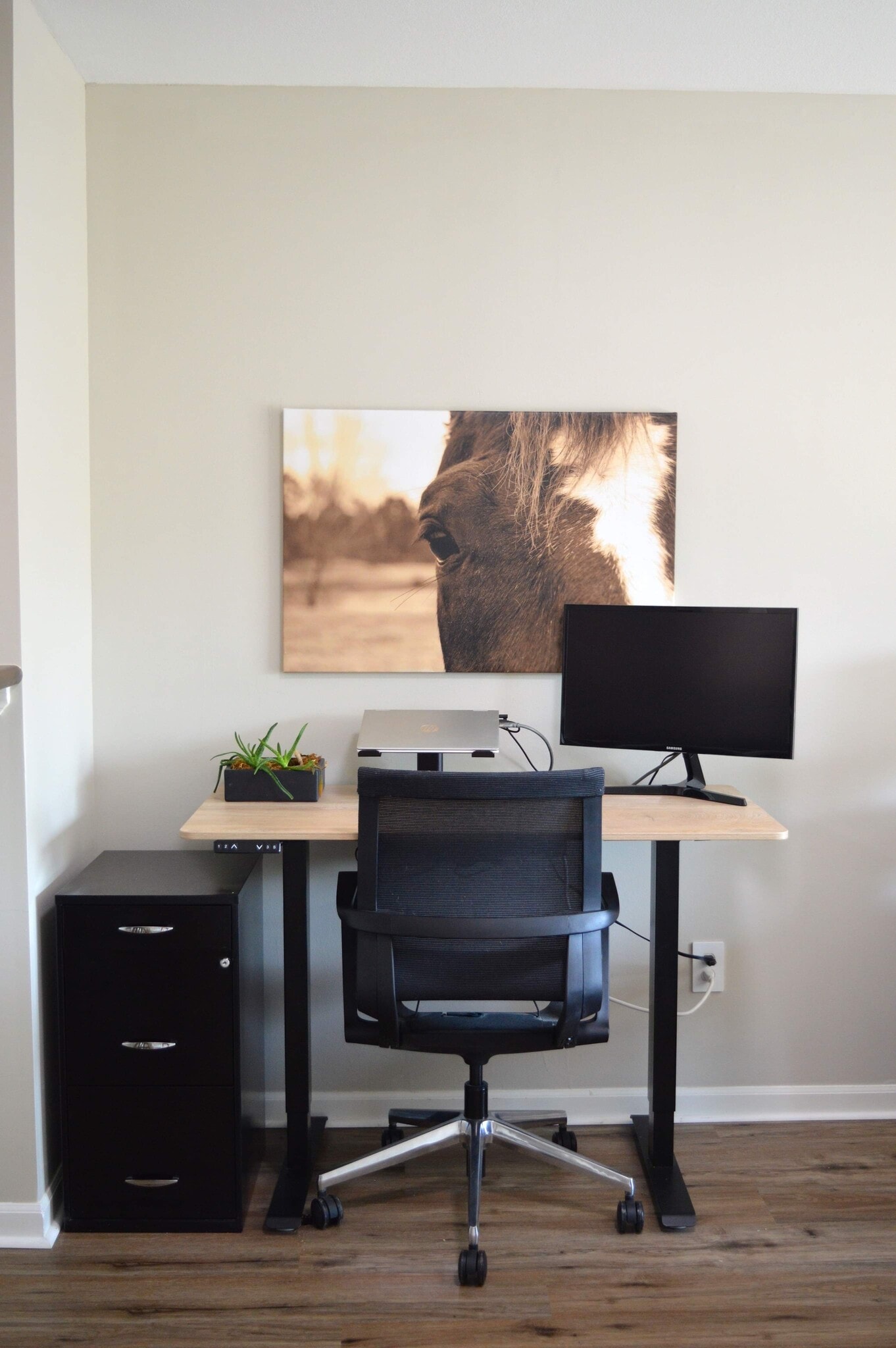 Building Photo - 5432 N Hickory St