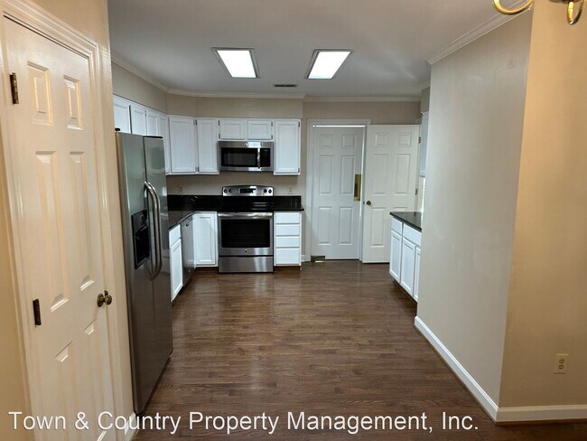 Building Photo - 3 br, 2 bath House - 321 Gatewood Dr. Unit...