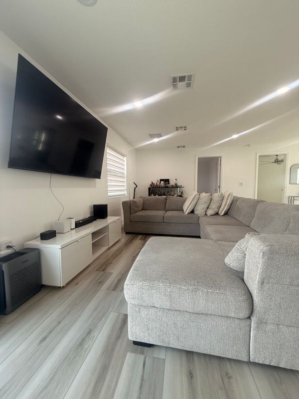 Building Photo - 820 N Trebol St