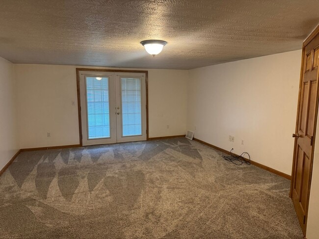 Building Photo - ROOM TO ROAM