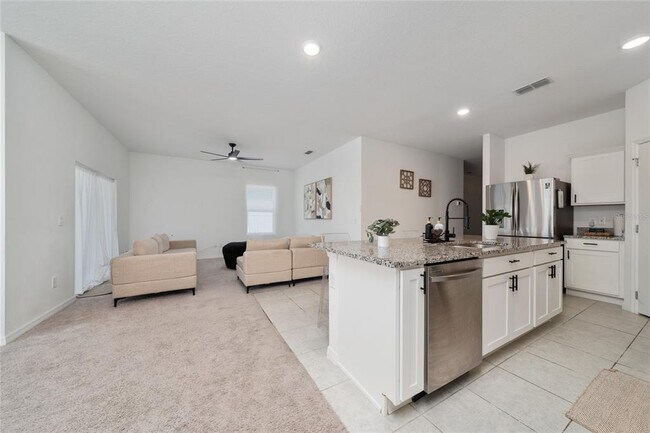Building Photo - 5864 Bovine Dr