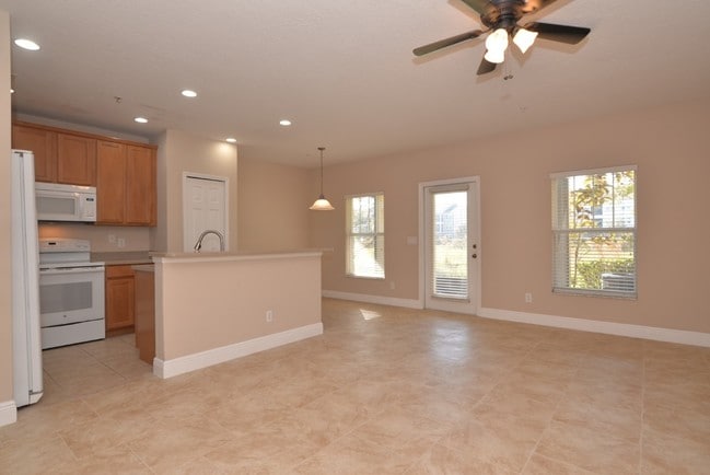Building Photo - 5460 Caramella Dr