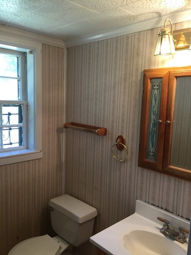 Building Photo - **UPCOMING**Near Ft. Benning. Columbus, GA  Bedroom 4 / 1 Full Bathroom & 2 Half Bathroom Home fo...