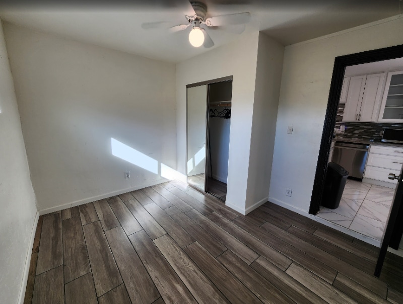Building Photo - 3518 W Lynwood St