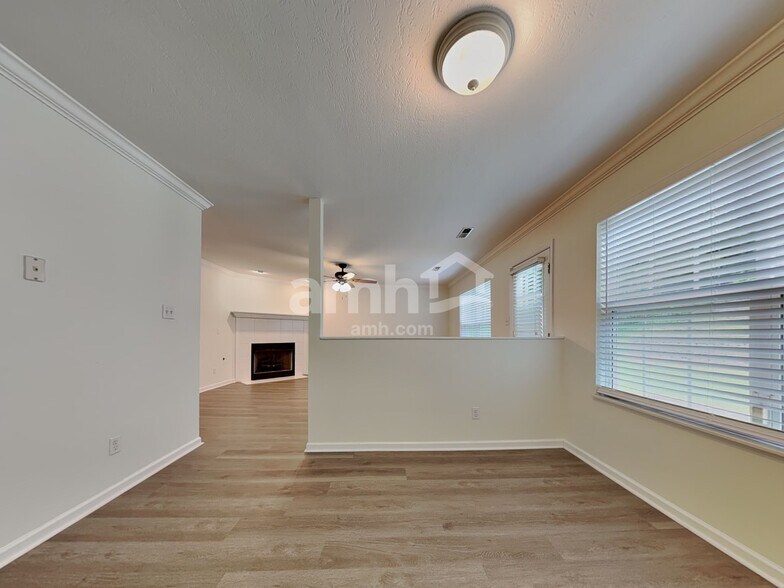 Building Photo - 8617 Rayworth Trl